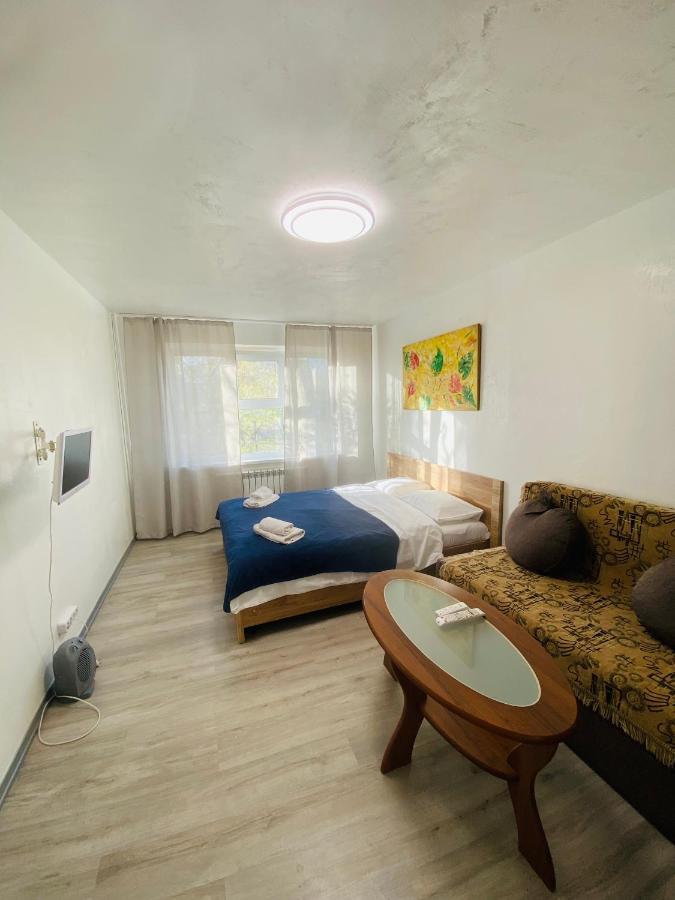 Real Home Apartments- Geroiv Dnipra Metro Station Kiew Exterior foto