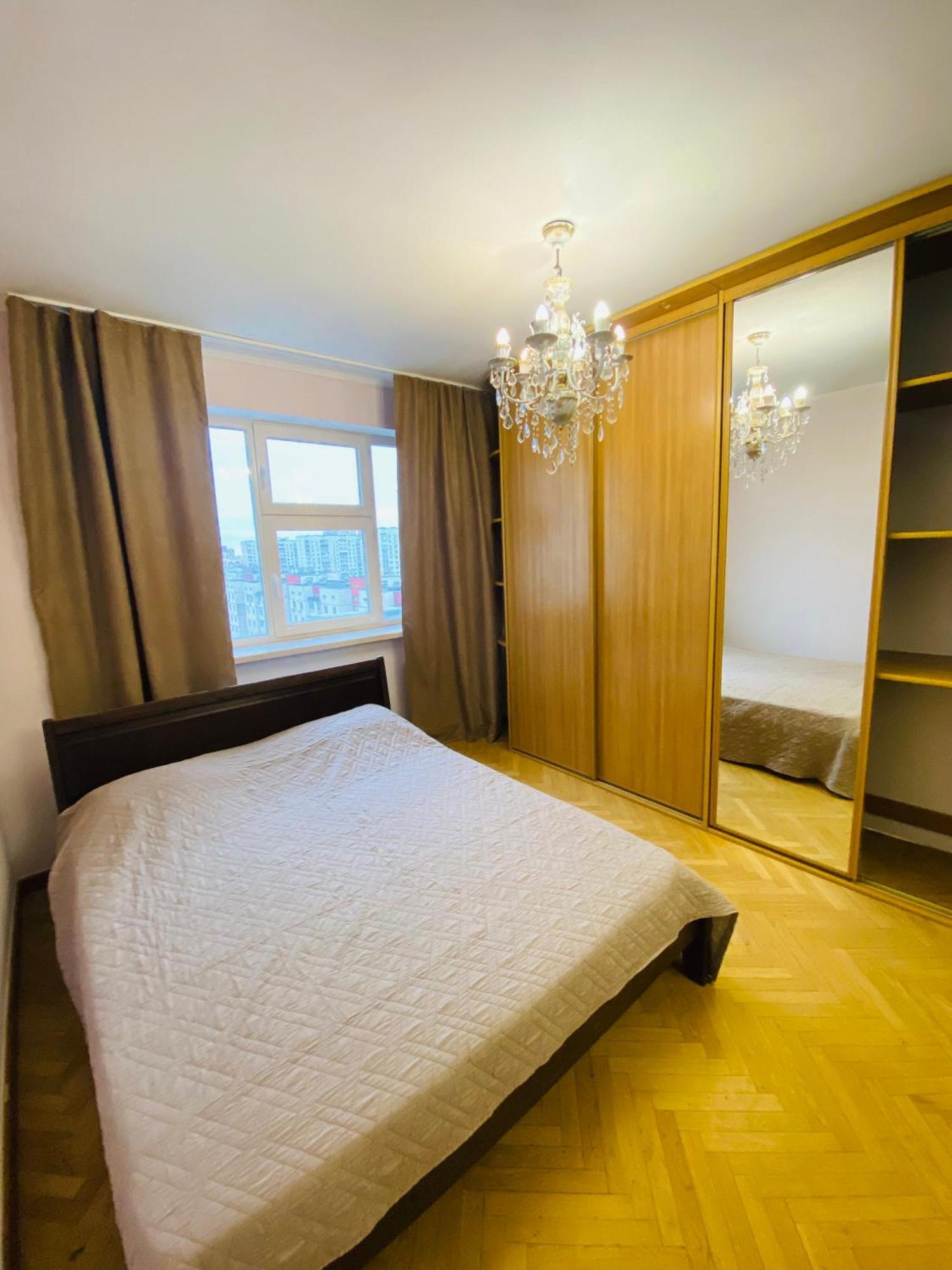 Real Home Apartments- Geroiv Dnipra Metro Station Kiew Exterior foto